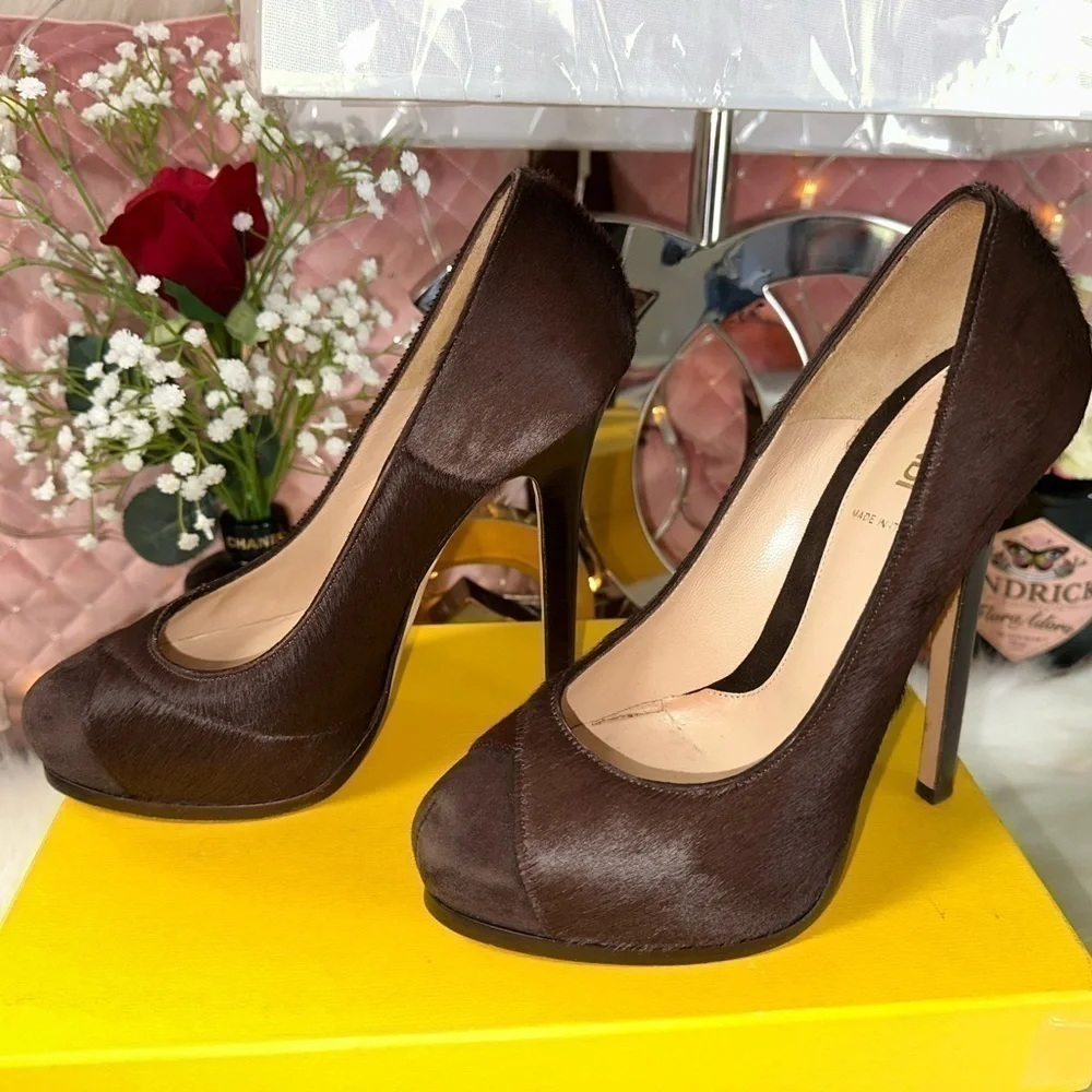 FENDI Décolleté Cavallino Camoscio Pony Hair Suede Platform Pump Brown 38 Italy